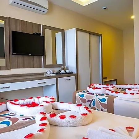 Acar Hotel 4*